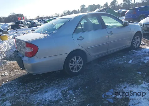 2004 Toyota Camry Le V6 from USA, damaged, VIN 4T1BF32KX4U069540